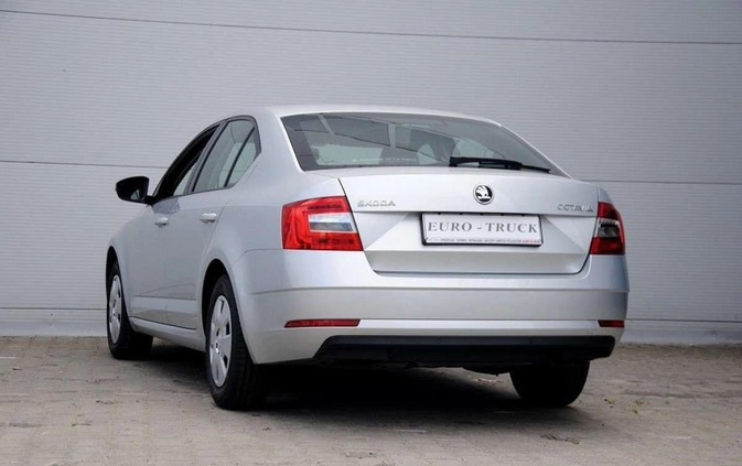 Skoda Octavia cena 43400 przebieg: 144000, rok produkcji 2019 z Sopot małe 67
